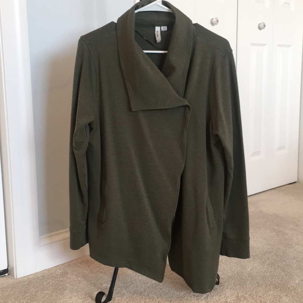 Kensie Extra Large Dark Olive Cardigan